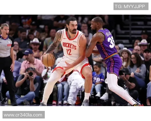 阿门转型:从得分后卫到控球后卫,如何提升组织进攻与场上沟通 阿门转型:从得分后卫到控球后卫,如何提升组织进攻与场上沟通