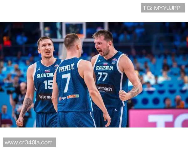 东契奇狂砍37+10创30+10数据纪录,独行侠力克活塞,康宁汉姆空砍25+10 东契奇狂砍37+10创30+10数据纪录,独行侠力克活塞,康宁汉姆空砍25+10